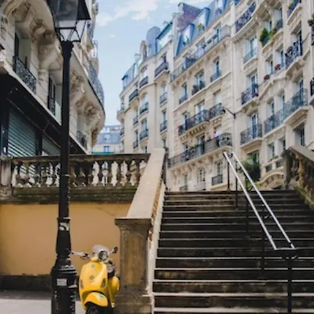 Super Studio Proche Montmartre !